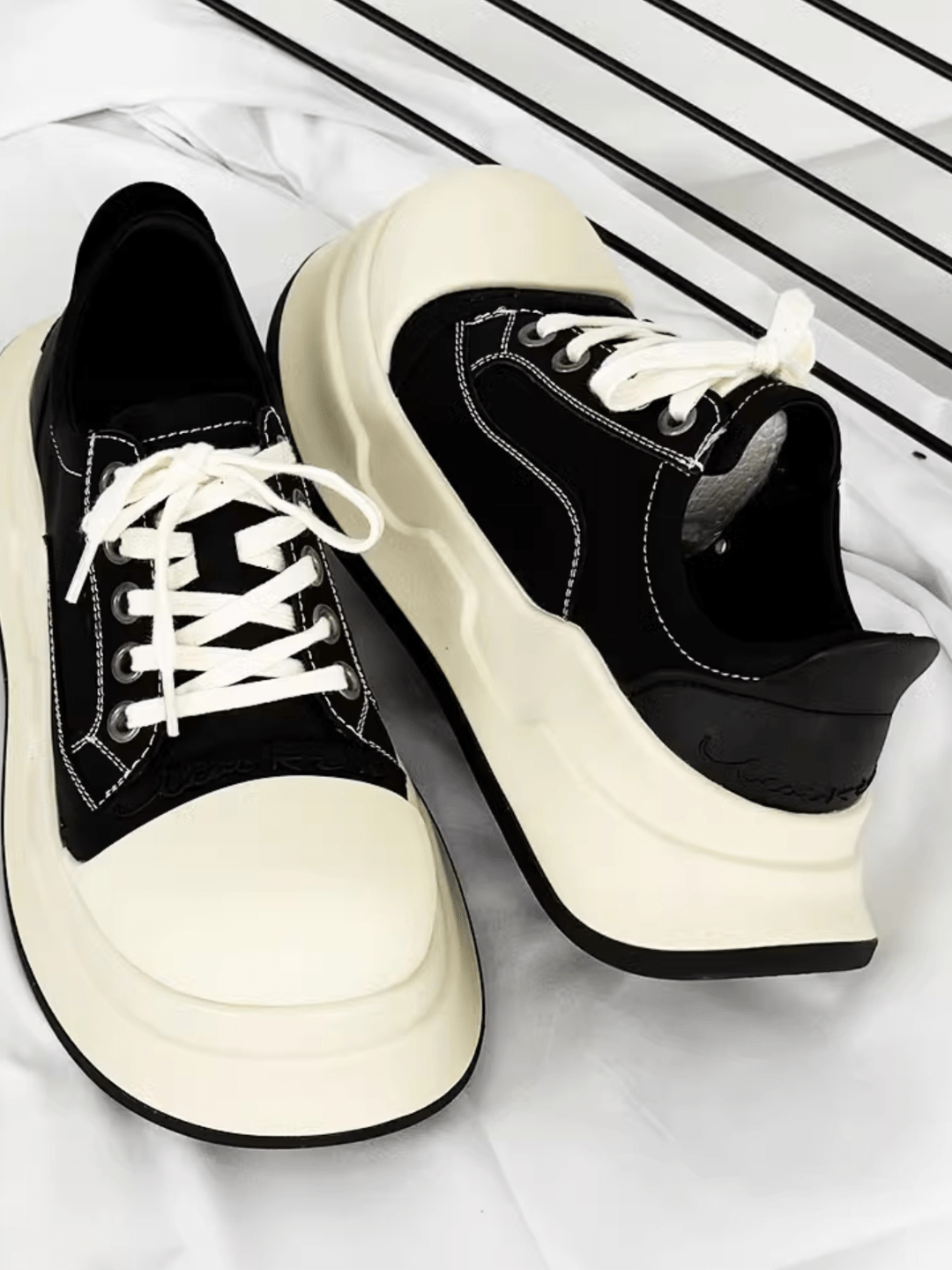 black and white round head shoes st2185