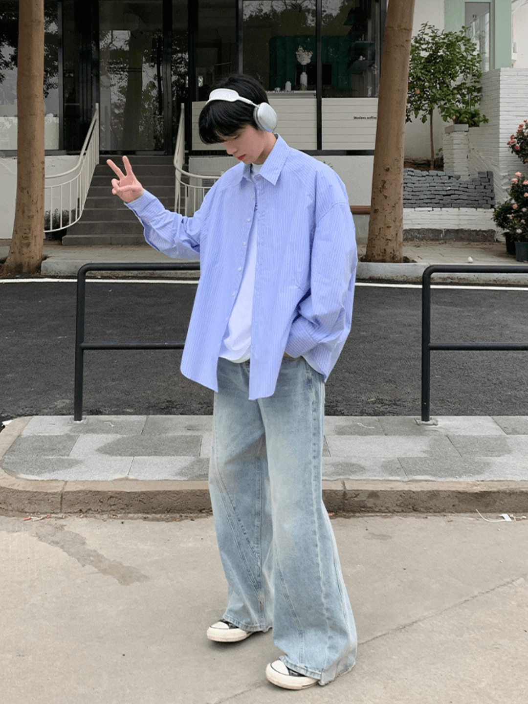 [ONELYC1NS] korean blue and white loose shirt ST2008
