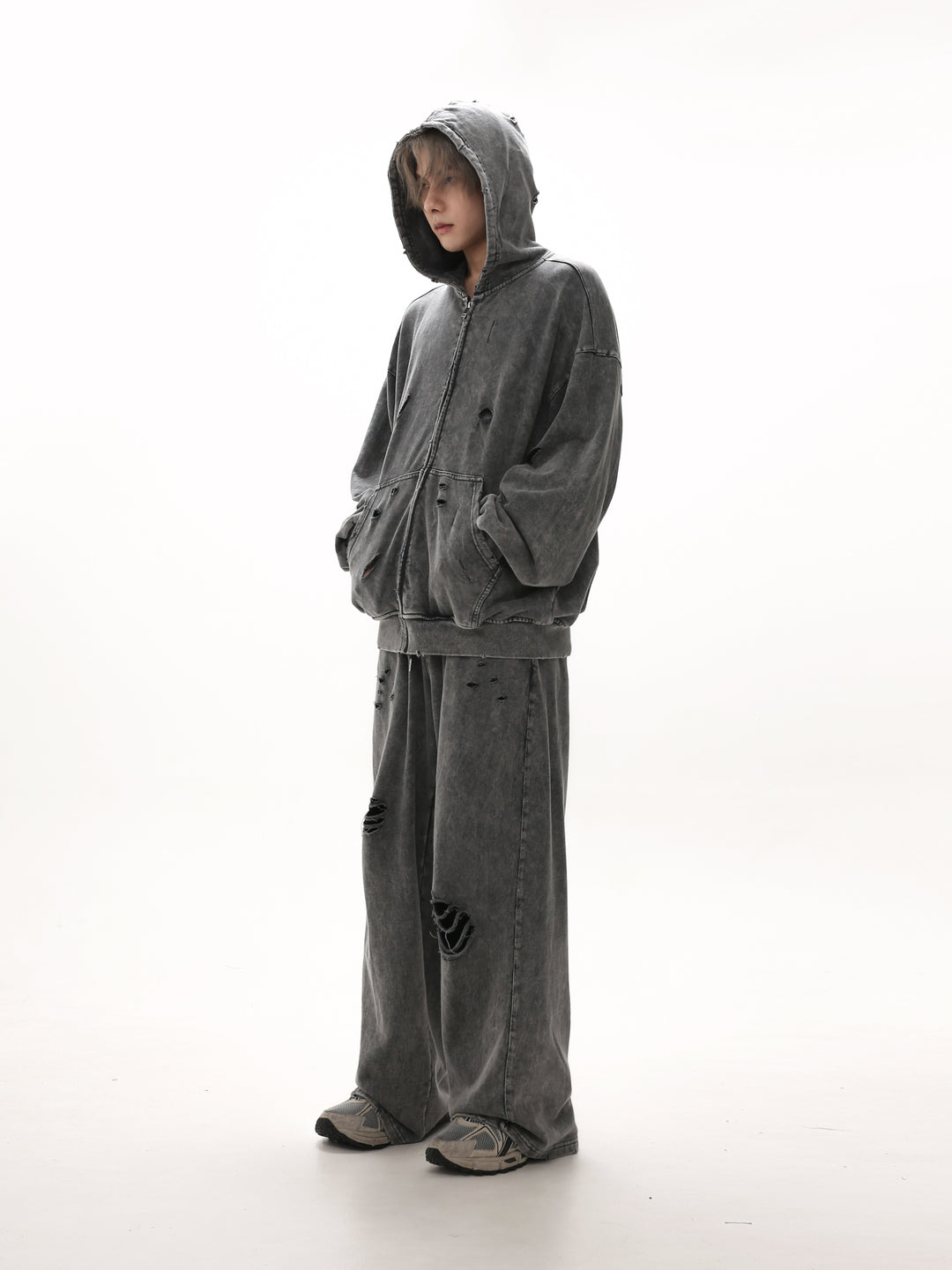[GIBBYCNA] Damage Zipper Hoodie & Wide-leg Damage Sweatpants st2036