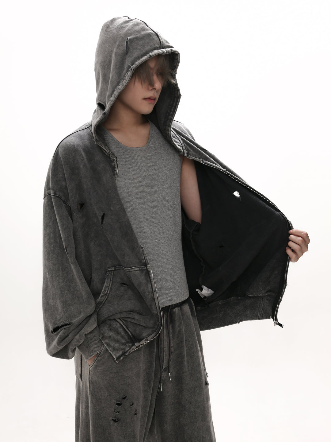 [GIBBYCNA] Damage Zipper Hoodie & Wide-leg Damage Sweatpants st2036